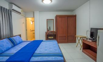 Poon Sook Apartment