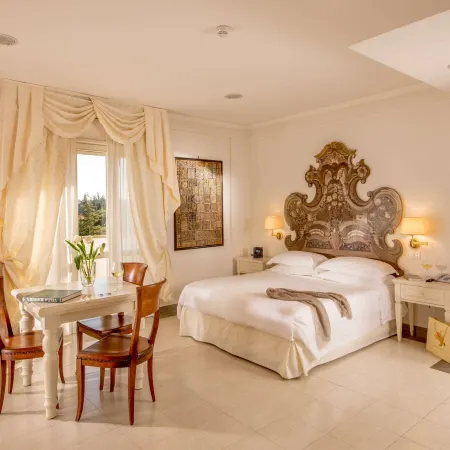 Arcom Palace