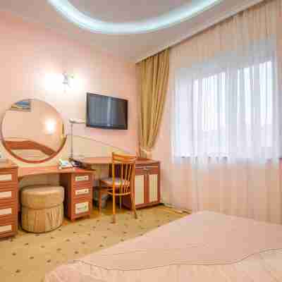 Viktoria Hotel Rooms