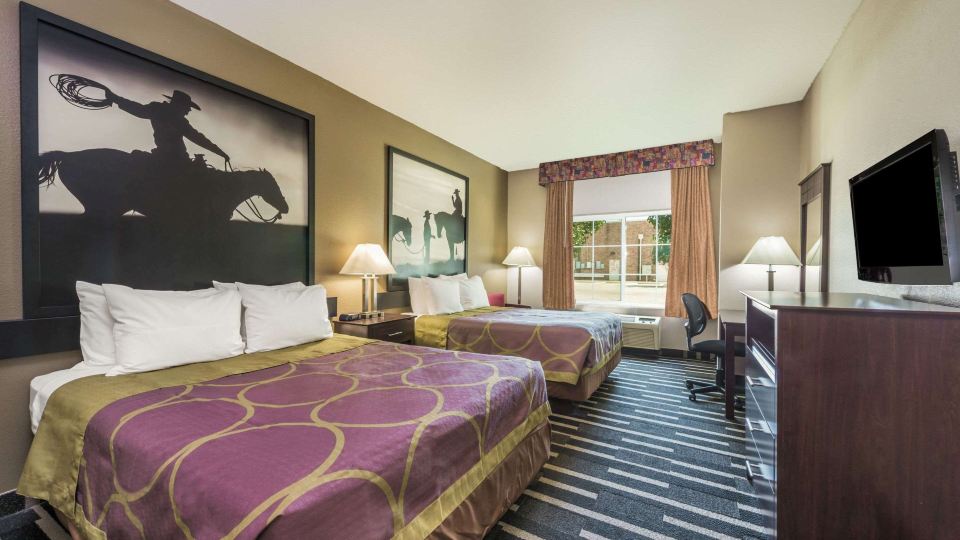 Super 8 by Wyndham Fort Worth North
