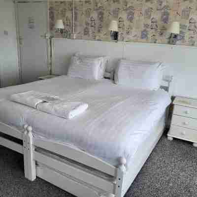 North Parade Seafront Accommodation Rooms