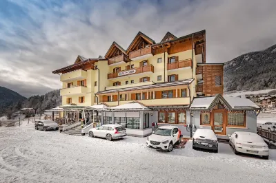 Family & Wellness Hotel Serena Hotels in Molveno