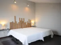 Lost & Found - Guesthouse & Suites Hotels near Evaristo Beach