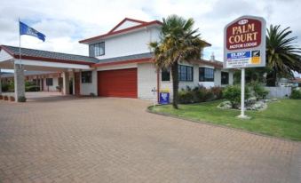 BK's Palm Court Motor Lodge