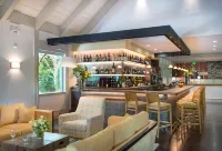Harvest Inn - bar