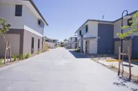 Stonewood Villas - parking