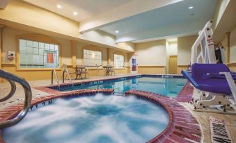 La Quinta Inn & Suites by Wyndham Gainesville