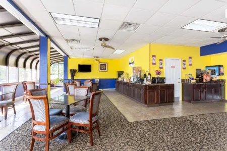 Days Inn by Wyndham Washington