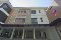 Super OYO Collection O 1626 Alena Residence Hotels in Gedong Tengen