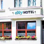 City Hotel Hotels near St George's Fountain