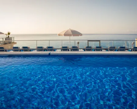 htop 皮內達宮殿及水療中心 - 限成人 派尼達酒店