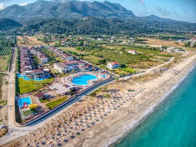 Almyros Beach Hotels in der Nähe von Folklore Museum of Acharavi