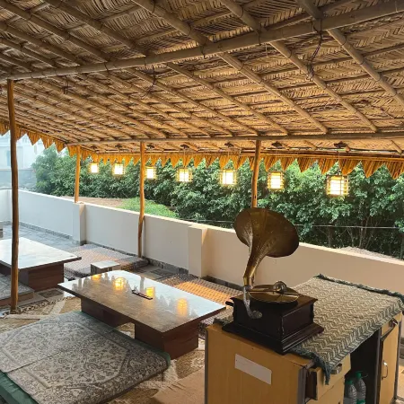 12 Monks Rishikesh Hostel
