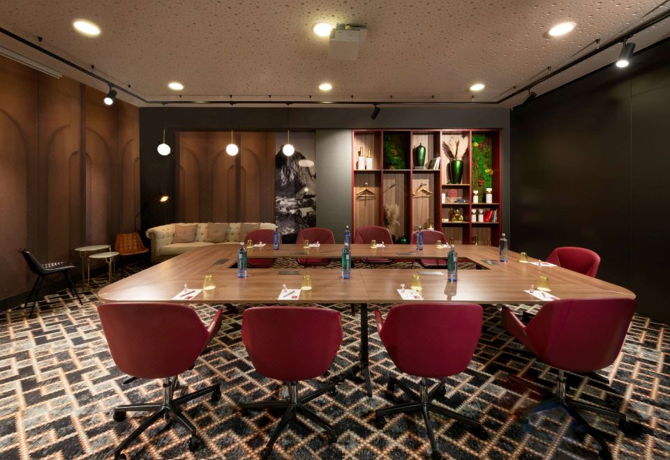 NH 컬렉션 마드리드 수에시아