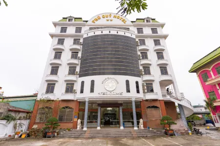 Phu Quy Hotel Near Dong Kinh Market Отели в г. Cao Loc District