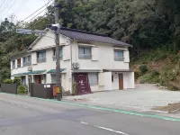 Albany Inn Shirahama فنادق في كاميتوندا