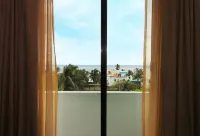 We Hotels