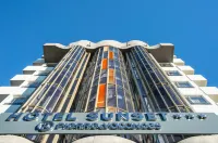 Hotel Salou Sunset by Pierre & Vacances Hotels in Salou