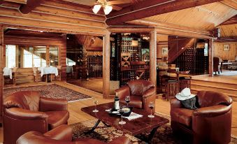 Triple Creek Ranch, A Montana Hideaway - Housity