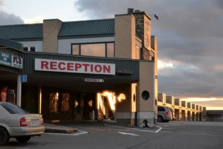 Travelodge by Wyndham Saint-Liboire Отели в г. Сент-Элен-де-Баго