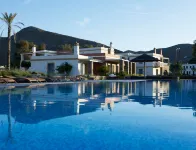 Porto Kea Suites by Sandglass - de playa