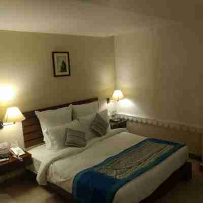 Guleria Kothi at Ganges Rooms