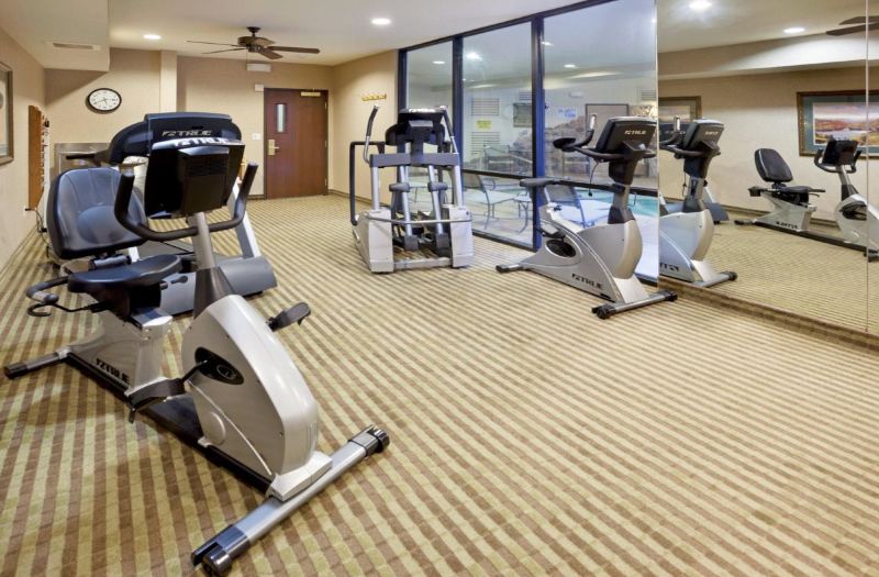 Holiday Inn Express Hotel u0026 Suites Marina - State Beach Area, an IHG Hotel- Marina Updated 2023 Room Price-Reviews u0026 Deals | Trip.com