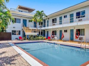 Hollywood Beach Pool Family Vacation Home