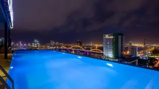 0226l12000akrodkr6AA9 R 320 180 R5 D
