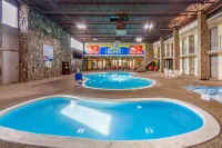 Econo Lodge Inn & Suites Brookings Hotels in Brookings