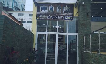 4. 빌라 다스 아카..