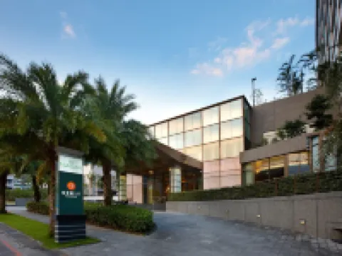 เอเวอร์กรีน รีสอร์ท โฮเต็ล เจียวซี โรงแรมในอี๋หลาน