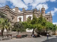 Boutique Hotel Cordial la Peregrina Hotels near Casa Museo Colon