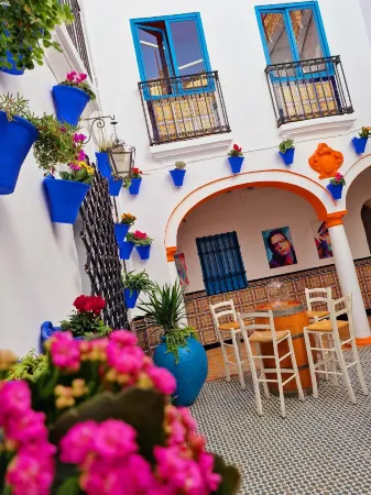 Arc House Mezquita - Only Adults Отели рядом со станцией Estación De Córdoba Central (Ave)