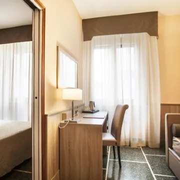 Hotel la Pace Hotels near Pisa City Centre