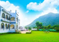 Siddarth Resort - Mountain View with Pool