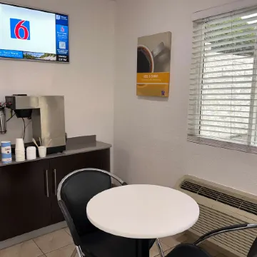 Motel 6 Orange, CA - Anaheim