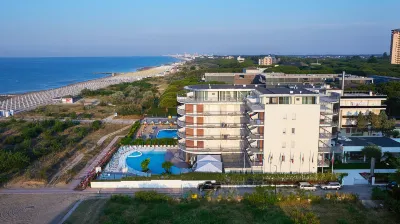 Jesolopalace Hotel & Aparthotel Hotels in Eraclea