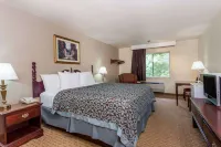 Days Inn & Suites by Wyndham Kaukauna WI Hôtels à : Little Chute