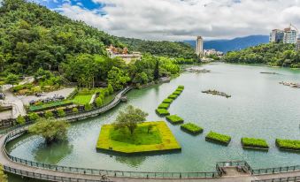 Sun Moon Lake Crystal B&B