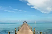 Borneo Eagle Resort - Beach