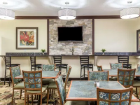 Quality Inn at Collins Road - Cedar Rapids Hotels in Cedar Rapids