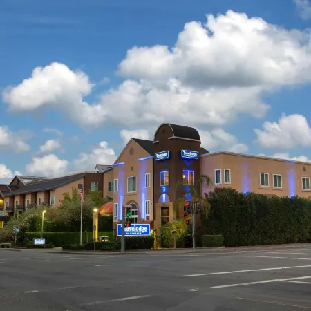 Hotel Vinea, a Travelodge by Wyndham