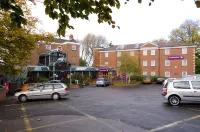 Premier Inn Stockport Central - parking