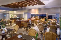 Hardman Praia Hotel - breakfast