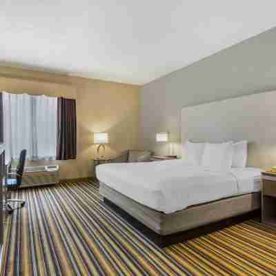 Best Western Plus New England Inn  Suites Rooms