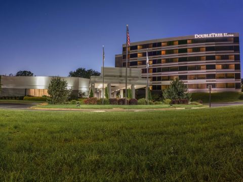 DoubleTree by Hilton Winston Salem - University