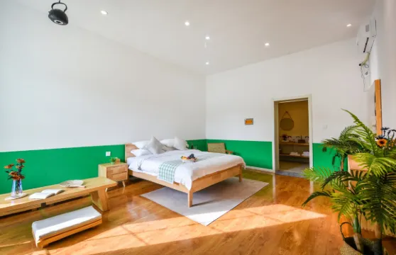 校長小黃特色民宿（撫金線分店）