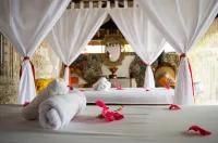 Dolphin House Resort Spa Diving - ที่มีสปา