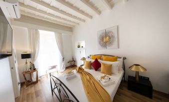 Barcaccia Luxury Suites